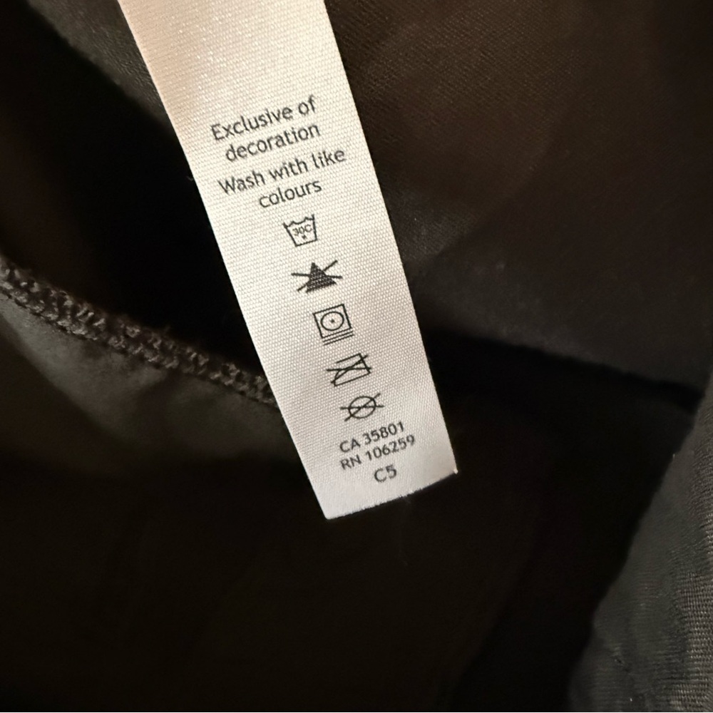 Lululemon Women's This Instant Dark Olive Green Shorts Size 4 - Picture 6 of 7